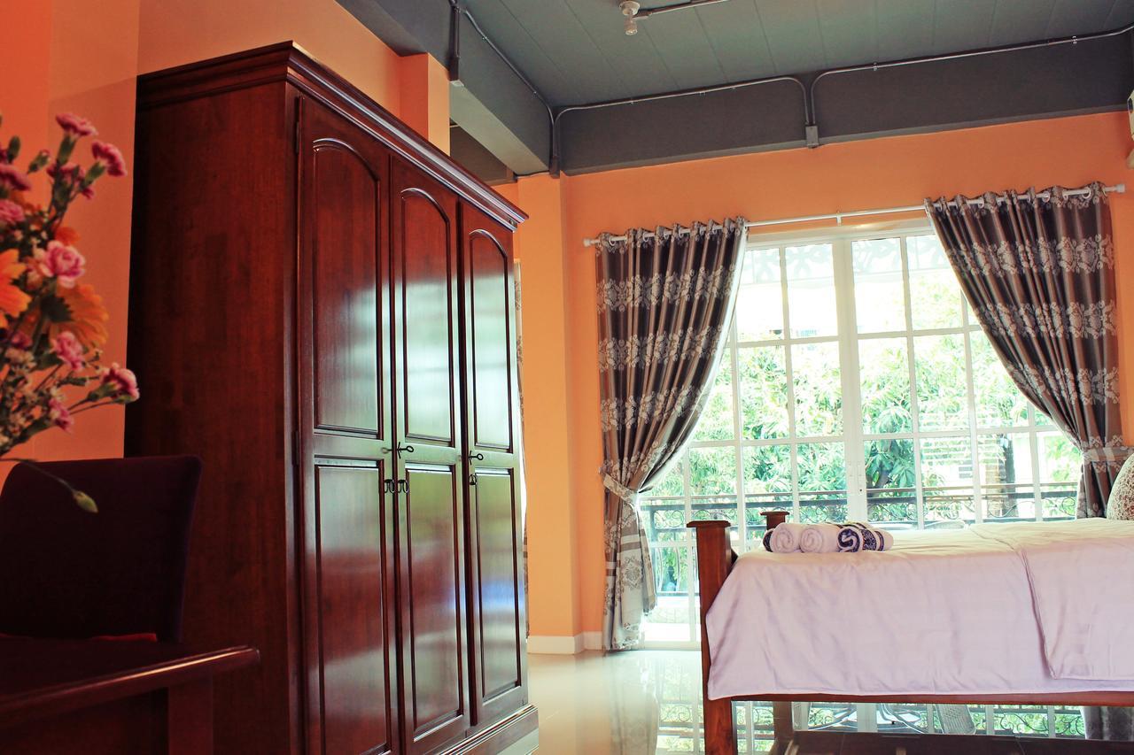 The Dorm Chiangrai Bed & Breakfast Chiang Rai Exterior photo