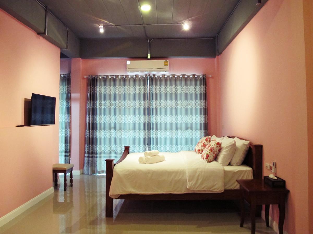 The Dorm Chiangrai Bed & Breakfast Chiang Rai Exterior photo